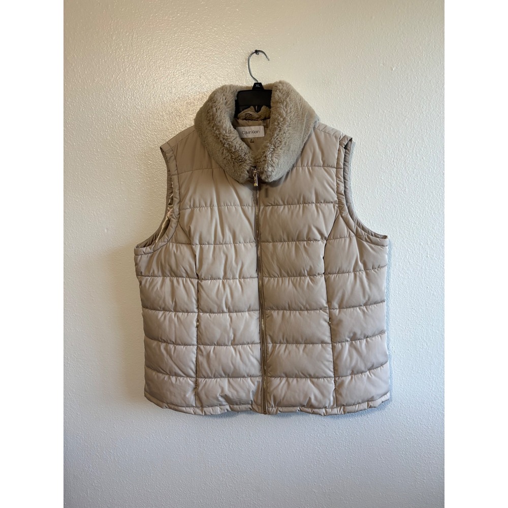 Calvin Klein Size 2X Beige Golf Puffer Faux Fur Neck Vest Insulated Outdoor